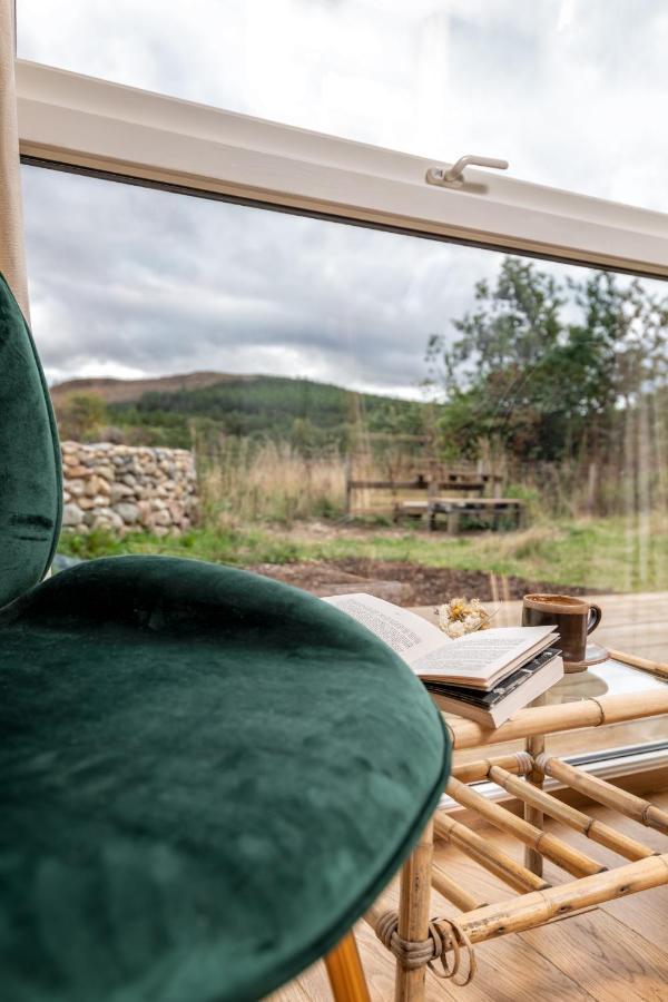 Alba - Charming Boutique Forest View Cabin With Hot Tub In Ballater Exterior photo